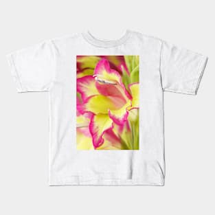 Gladiolus  'Laguna'  Also known as 'Flevo Laguna' Kids T-Shirt